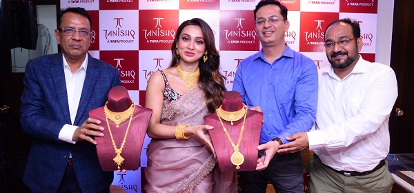 Tanishq launches its new store in Kanchrapara