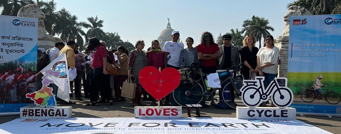 Move for Earth Movement: Aparna Sen, Andrea Jeske flag off the six-day Cycle Yatra by SwitchON Foundation