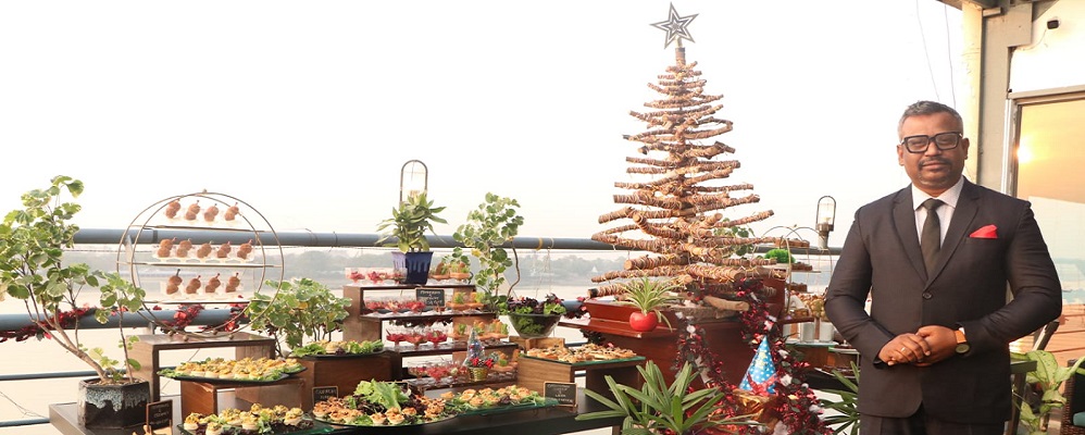 Polo Floatel, Calcutta is all set to give a whole new experience this Christmas